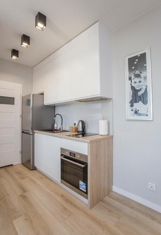 Urban Jungle - Grey Apartment Белосток Экстерьер фото