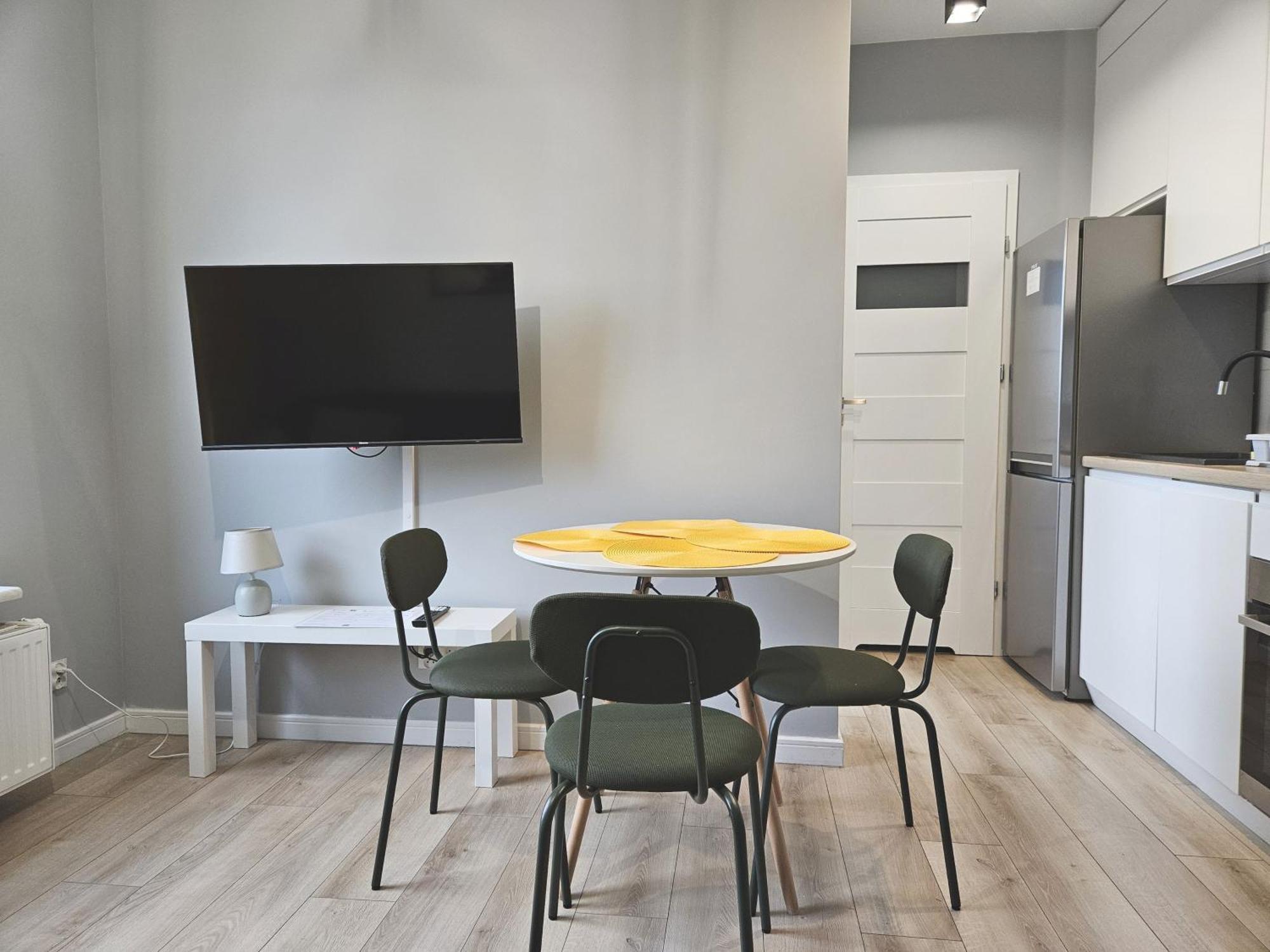 Urban Jungle - Grey Apartment Белосток Экстерьер фото